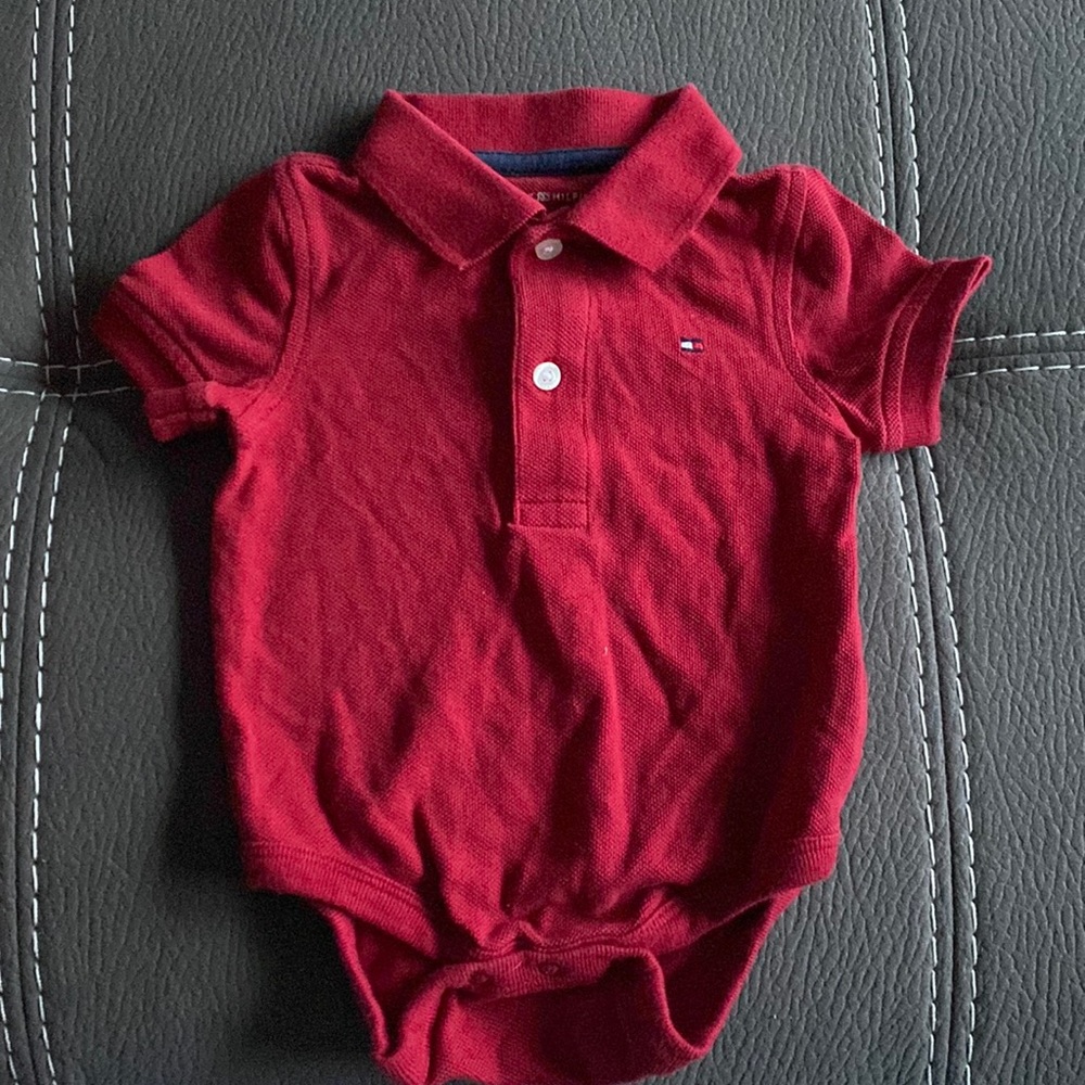 Tommy Hilfiger diaper shirt